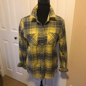 Long-sleeved flannel shirt